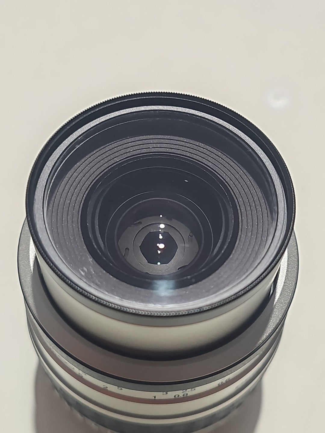 lens front (Image 7) — Preowned