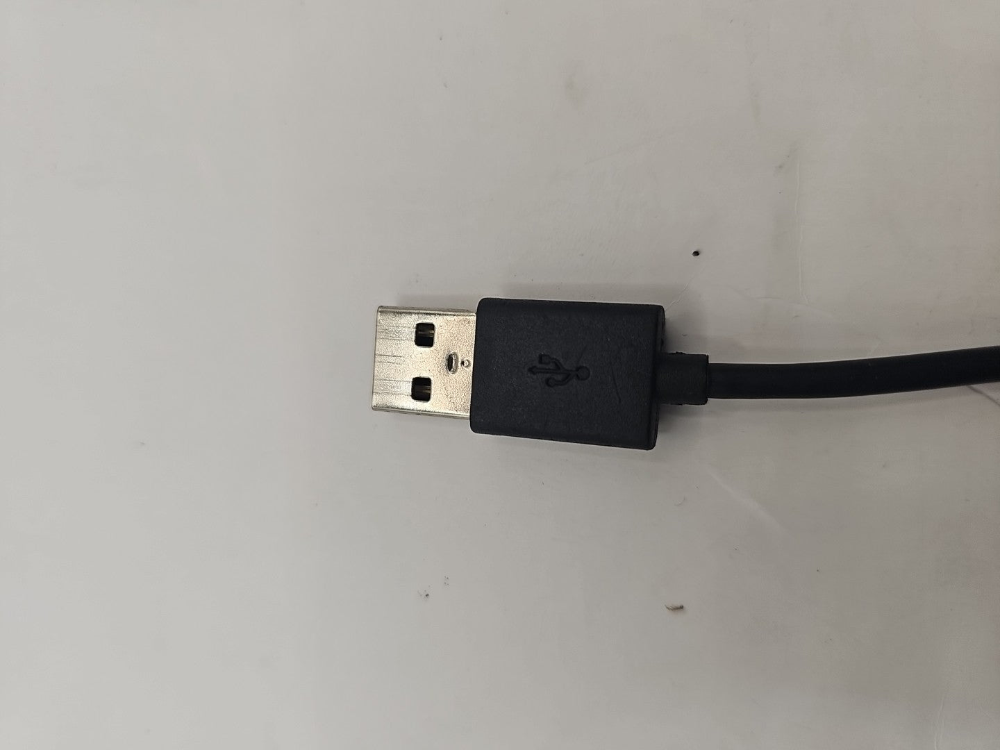 cap/hat front (Image 4) — Preowned