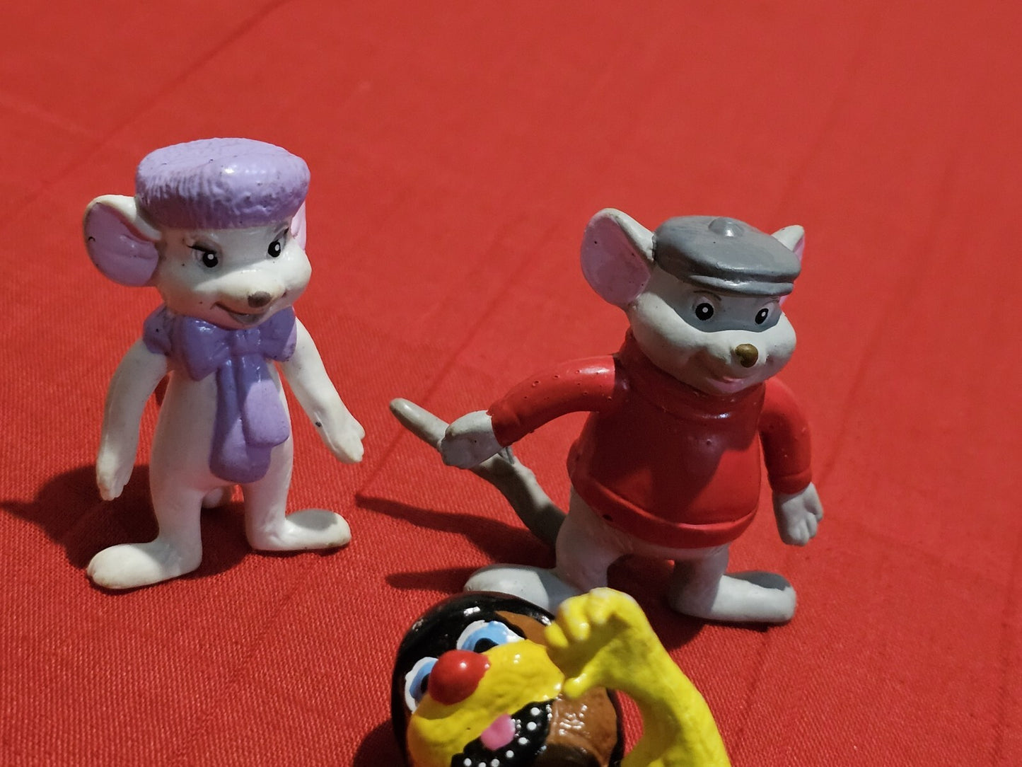 figure front (Image 4) — Preowned