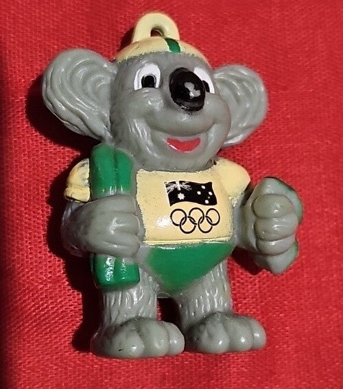 figure front (Image 8) — Preowned