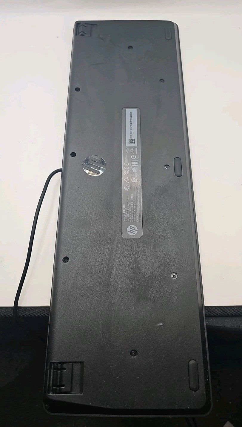 cap/hat front (Image 2) — Preowned