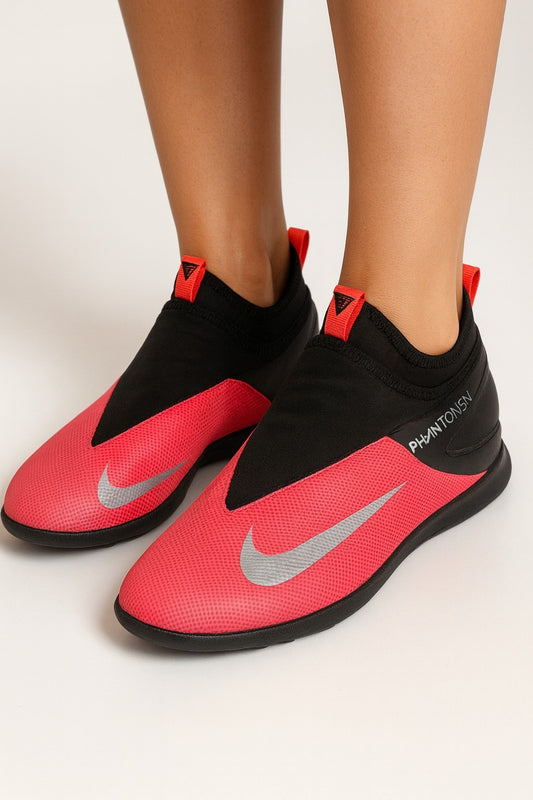 Nike Phantom VSN 2 Pro Df Fg Cleats Sz 7.5 US Unisex Mens And Womens shoe profile (Image 1) — Second-Hand