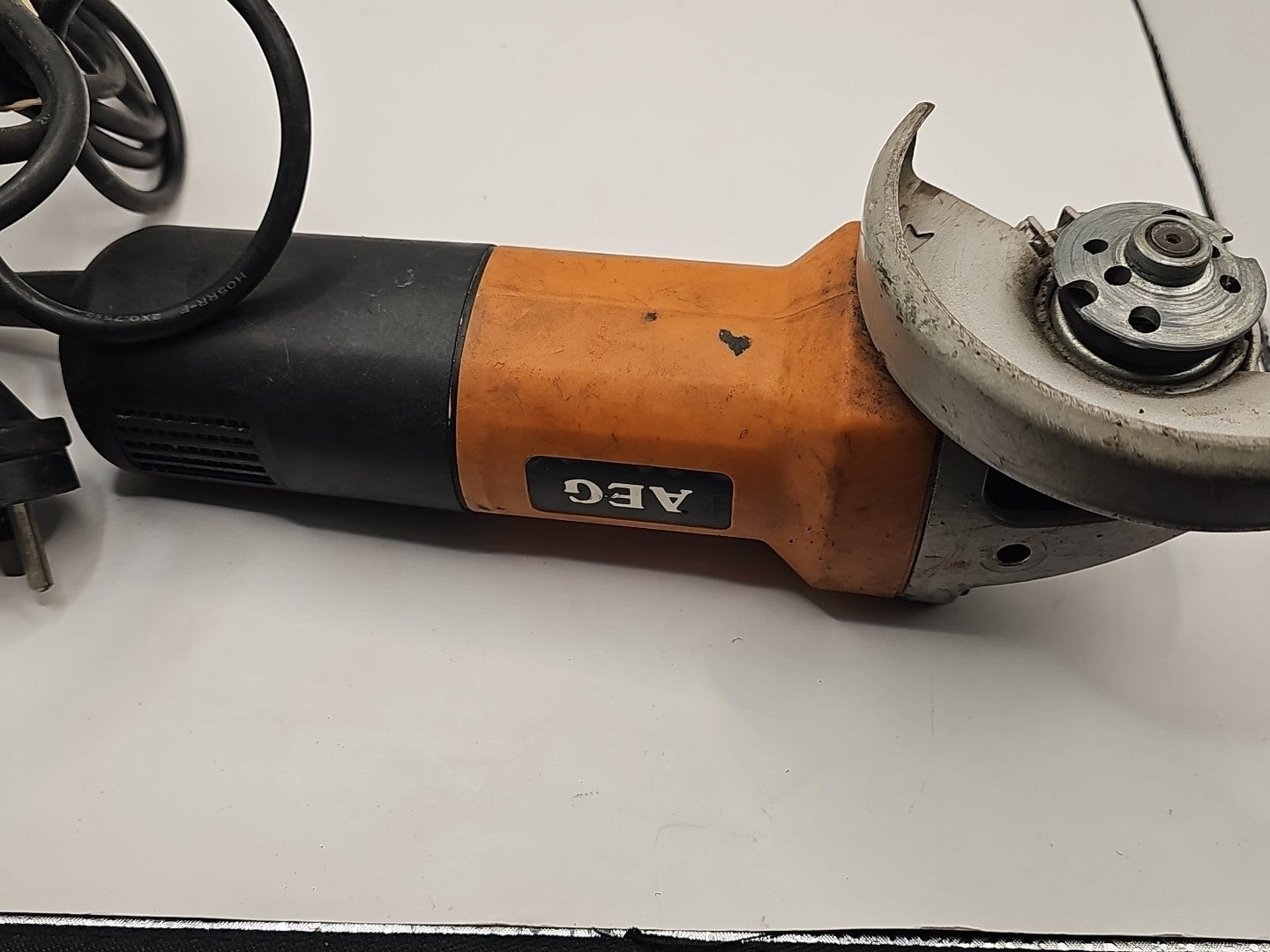 product photo (Image 3) — Preowned