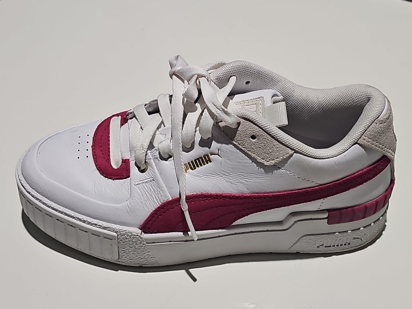 shoe profile (Image 3) — Preowned