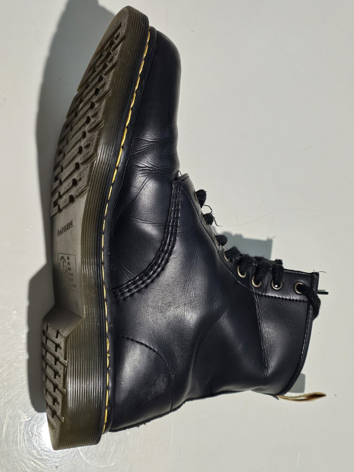 boot profile (Image 3) — Preowned