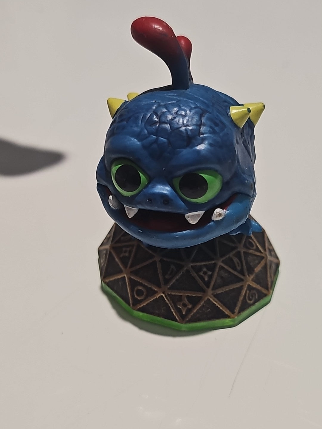 cap/hat front (Image 4) — Preowned