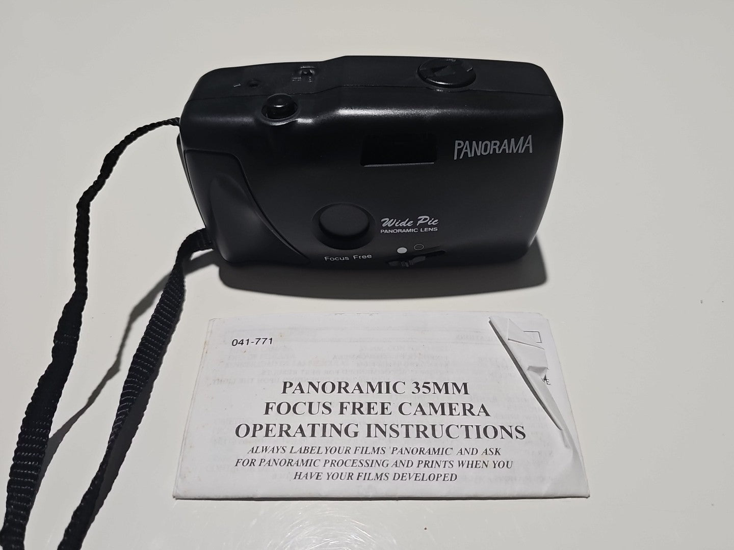 PANORAMA WIDE PIC 35MM POINT & SHOOT FILM CAMERA device front (Image 1) — Second-Hand