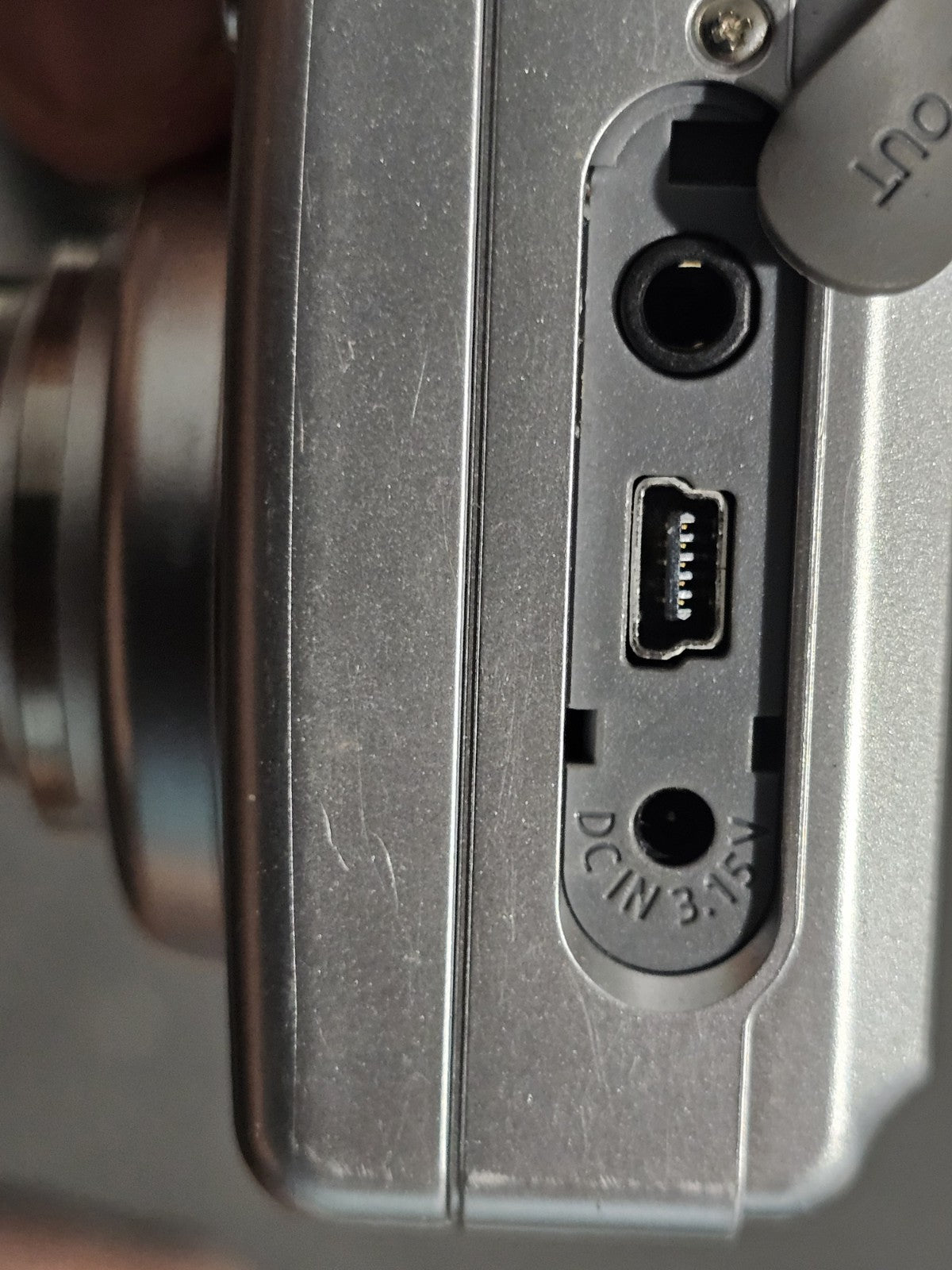 device front (Image 4) — Preowned