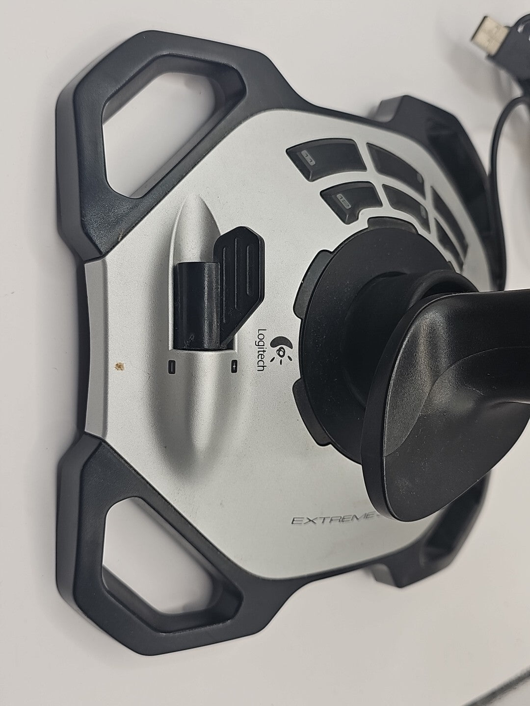 controller front (Image 2) — Preowned