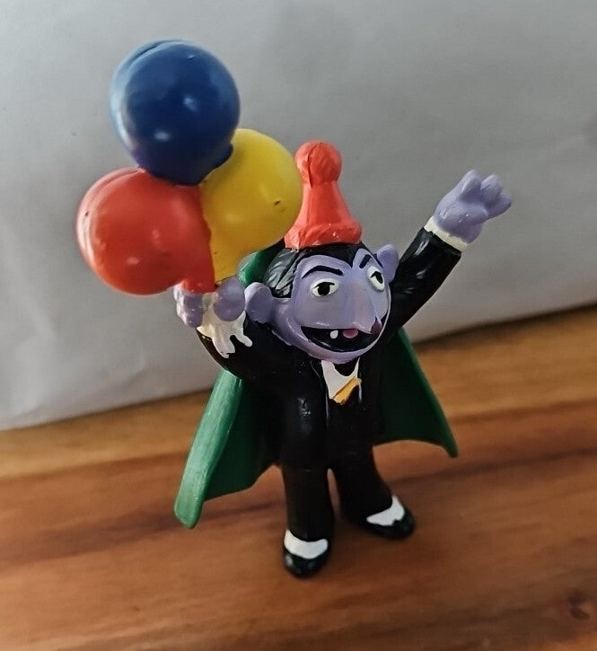 figure front (Image 7) — Preowned