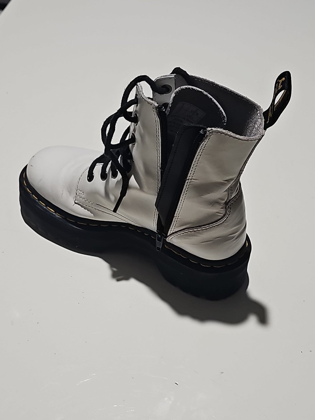 boot profile (Image 9) — Preowned