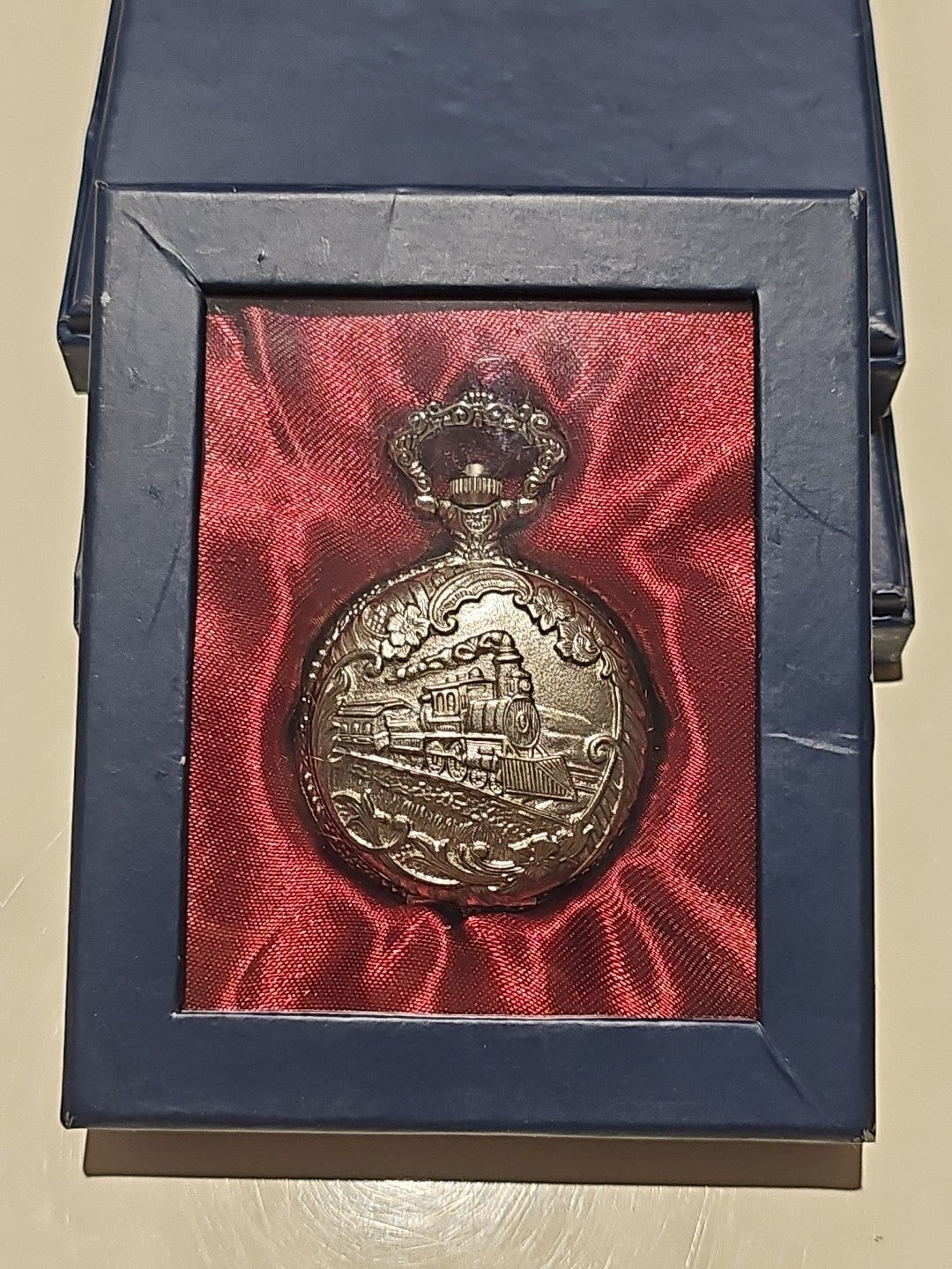 Hachette & Atlas Pocket Watch Part Of Large Collection Individual Sale. cap/hat front (Image 1) — Second-Hand