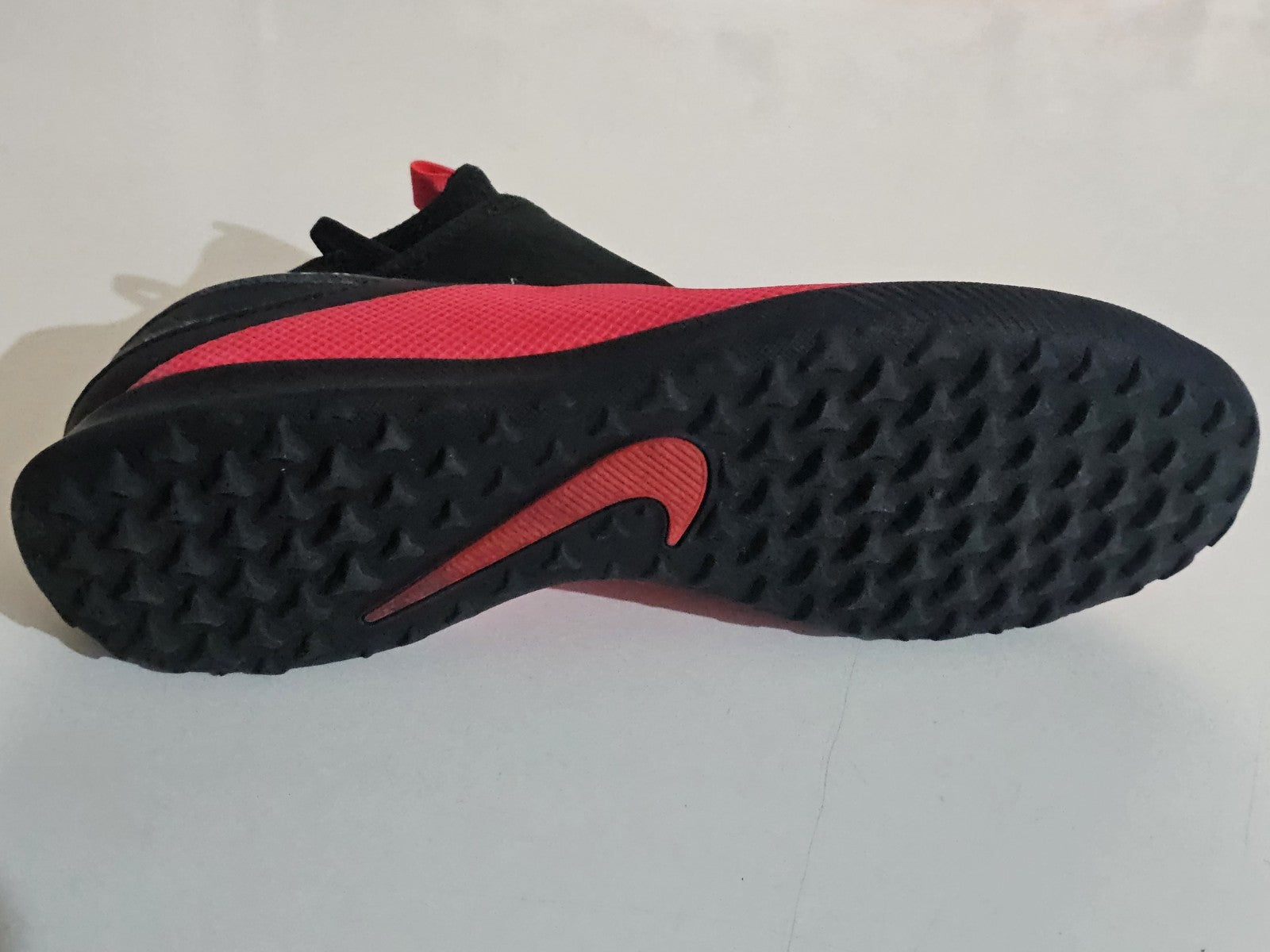 shoe profile (Image 9) — Preowned