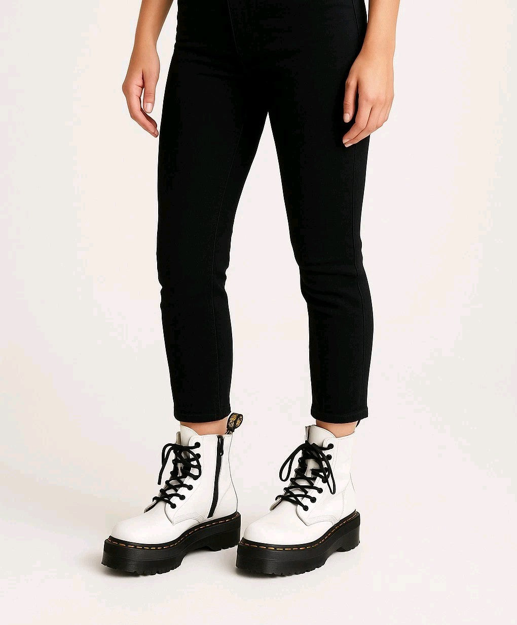 Dr Doc Martens Combat Boot Womens High White Shiny Leather Lace Up Shoe AU 7 boot profile (Image 1) — Preowned