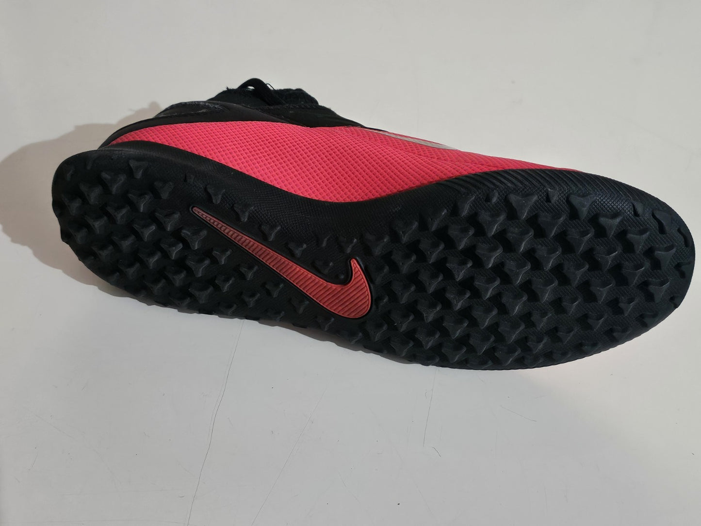 shoe profile (Image 6) — Preowned