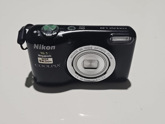 Nikon Coolpix L29 Digital Camera 16.1MP Black Y2K Parts Or Repair device front (Image 1) — Broken (For Parts or Repair)