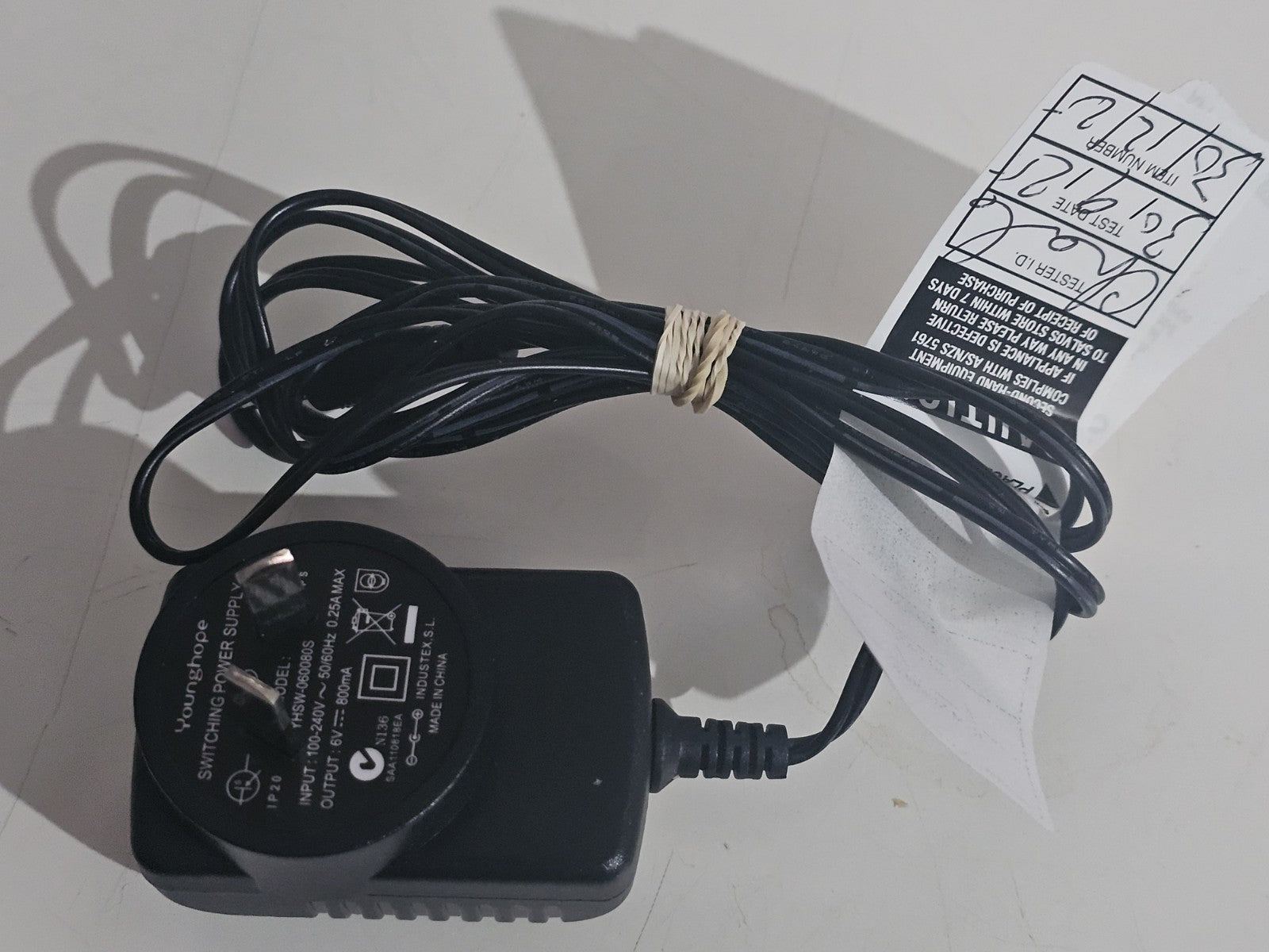 cap/hat front (Image 7) — Preowned