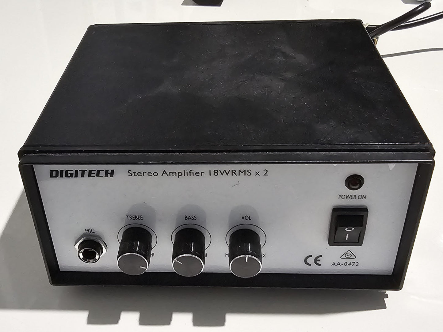 DIGITECH Stereo Amplifier 18W RMS x2 AA-0472 Microphone Input telephone (Image 1) — Second-Hand