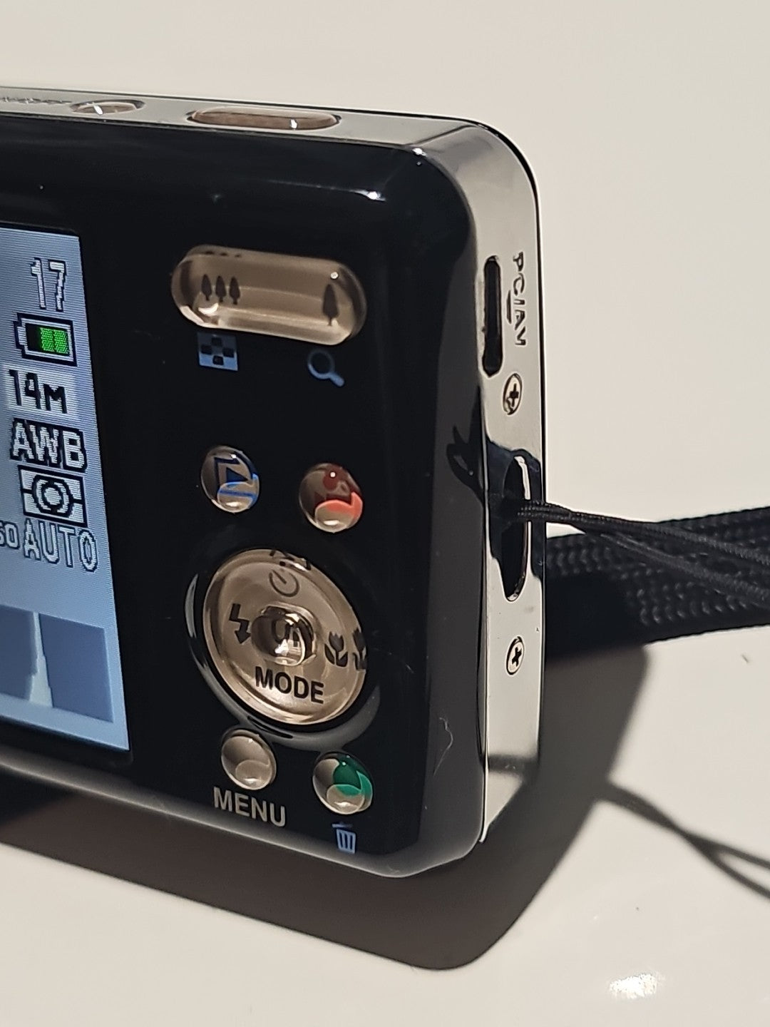 device front (Image 11) — Preowned