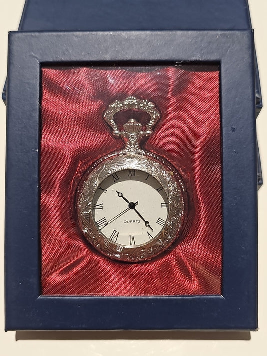 Hachette & Atlas Pocket Watch Part Of Large Collection Individual Sale. cap/hat front (Image 1) — Second-Hand
