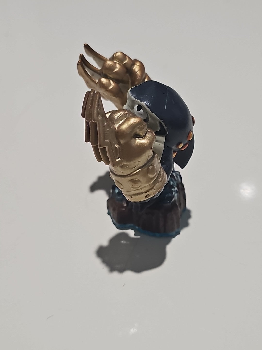 cap/hat front (Image 2) — Preowned