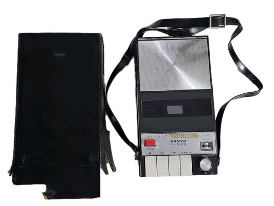 Sanyo Model M26 Japan 1967-1969 (60485) Cassette Recorder - Untested As Is product photo (Image 1) — Untested
