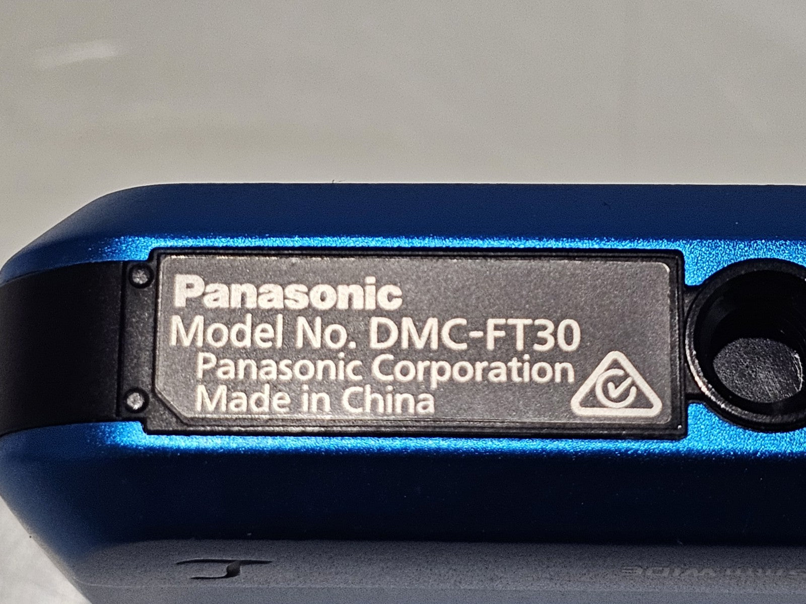 device front (Image 4) — Preowned