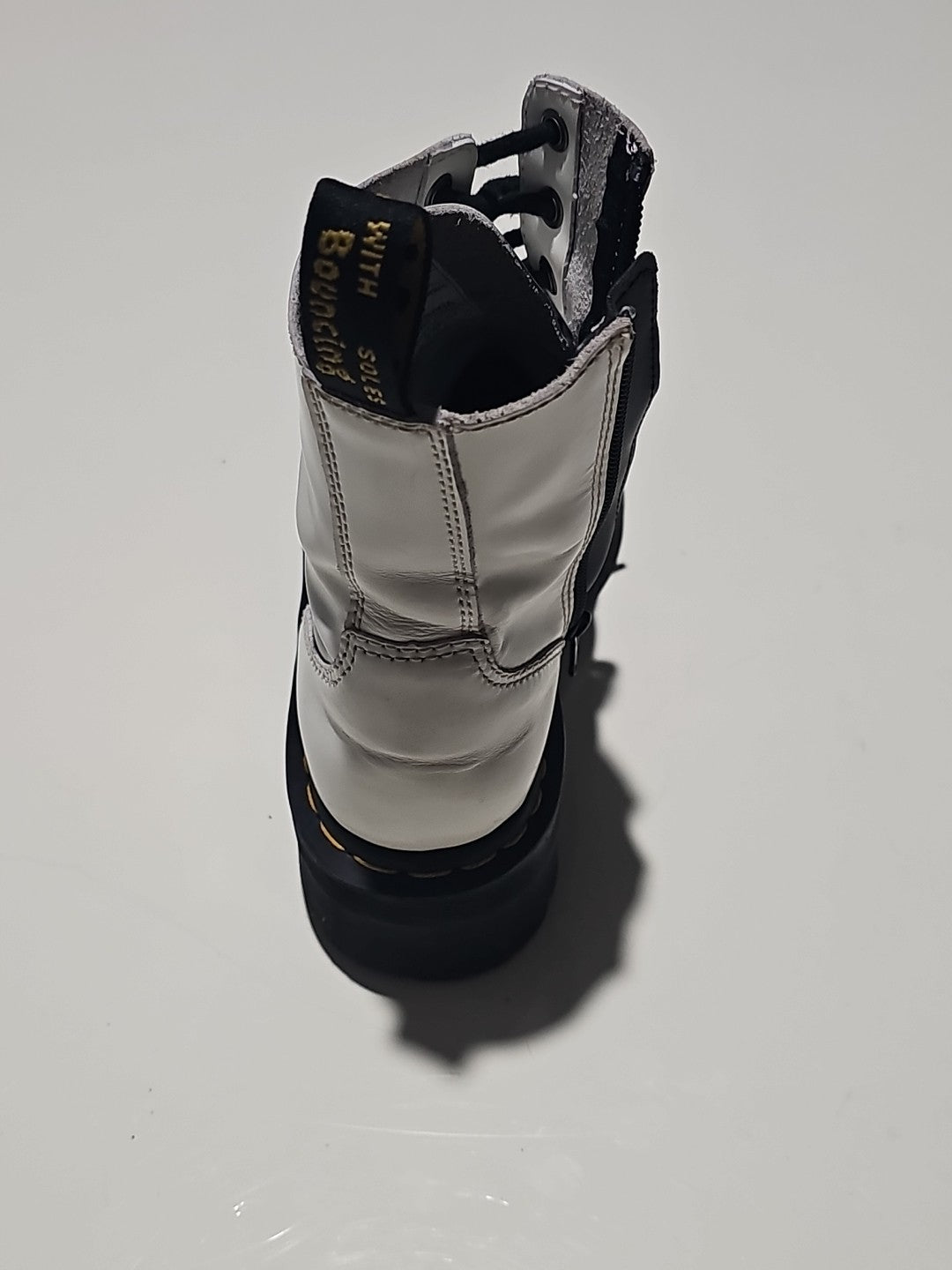 boot profile (Image 4) — Preowned