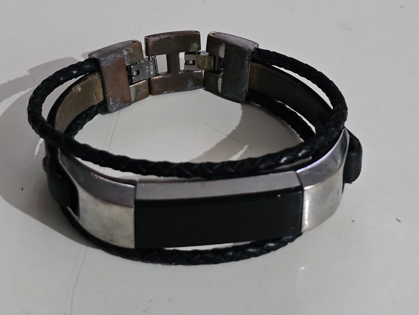 Fitbit Watch - Slim - Untested Parts Or Repair product photo (Image 1) — Broken (For Parts or Repair)