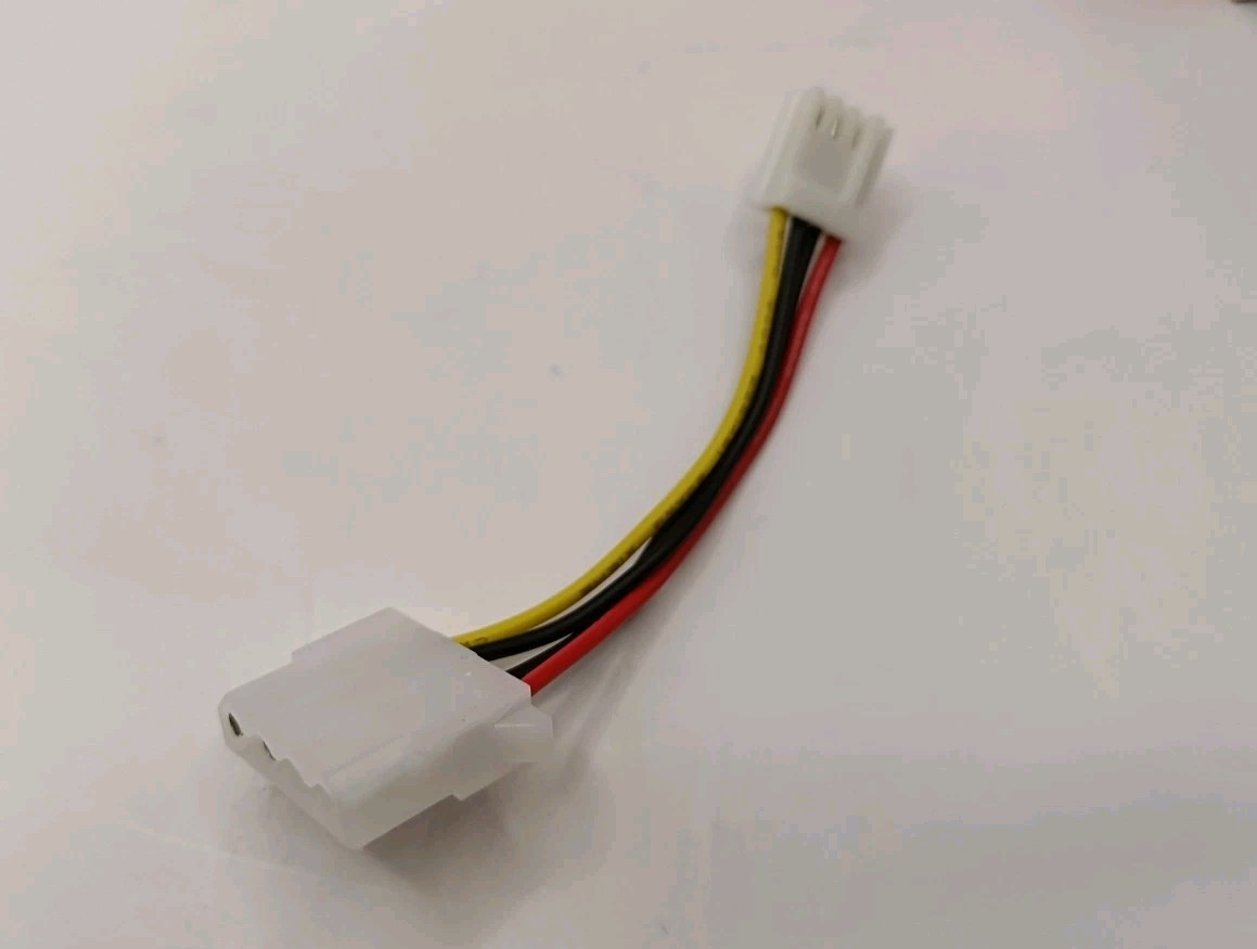 cap/hat front (Image 4) — Preowned