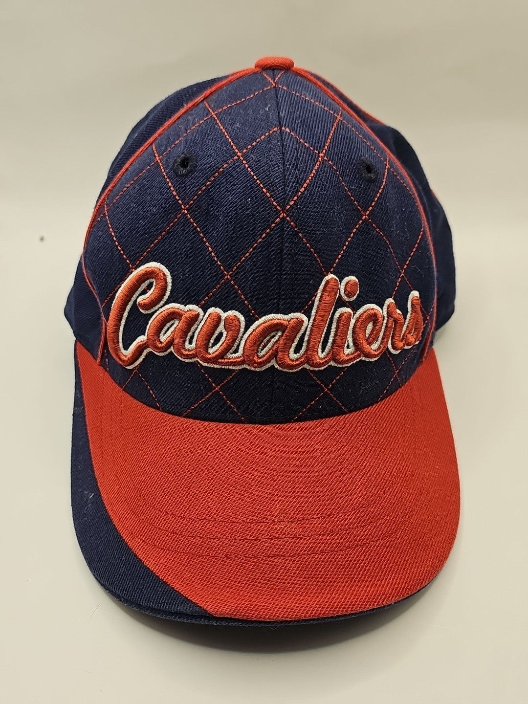 Cleveland Cavaliers Vintage Hat Size 7 1/8 Inch 57cm Official Product NBA Blue cap/hat front (Image 1) — Second-Hand
