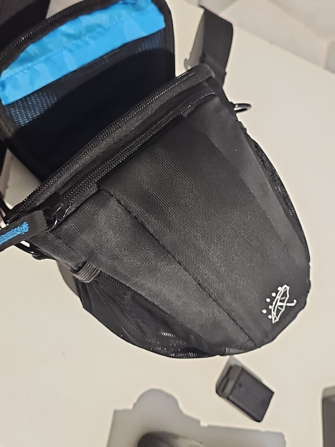 device front (Image 18) — Preowned