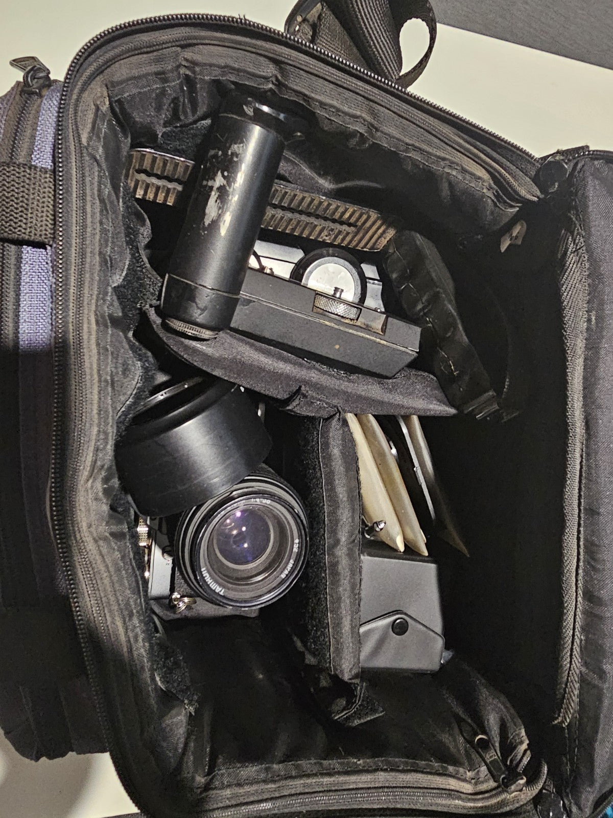 device front (Image 15) — Preowned