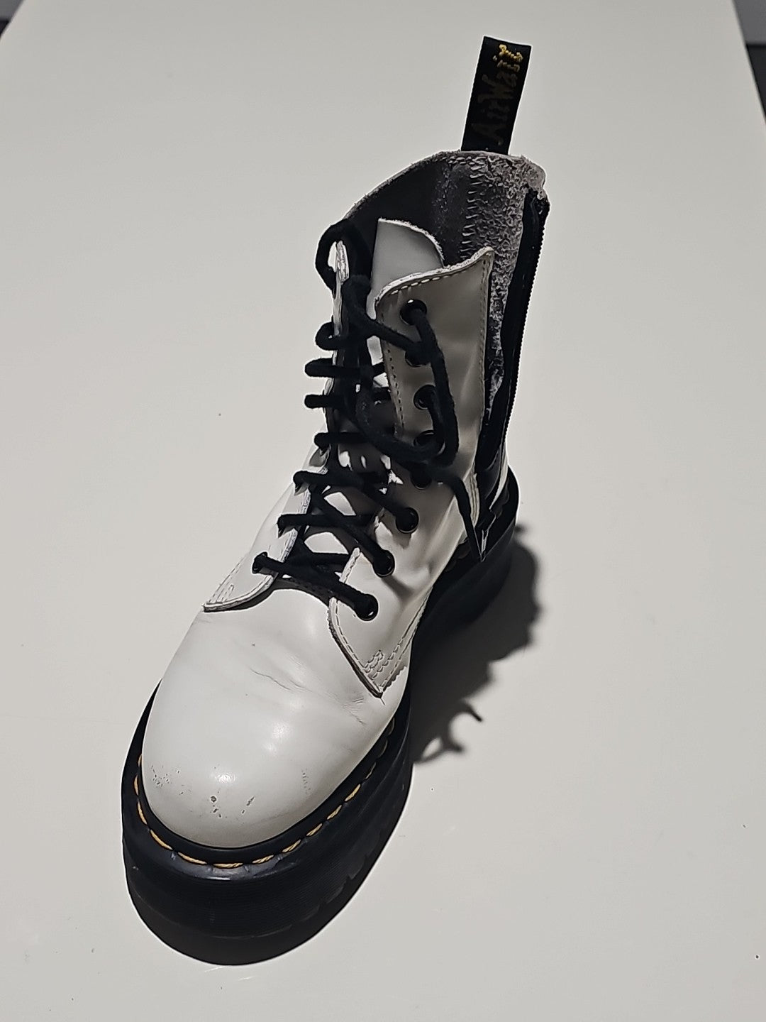 boot profile (Image 8) — Preowned