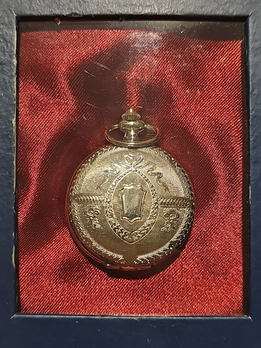 Hachette & Atlas Pocket Watch Part Of Large Collection Individual Sale. cap/hat front (Image 1) — Second-Hand