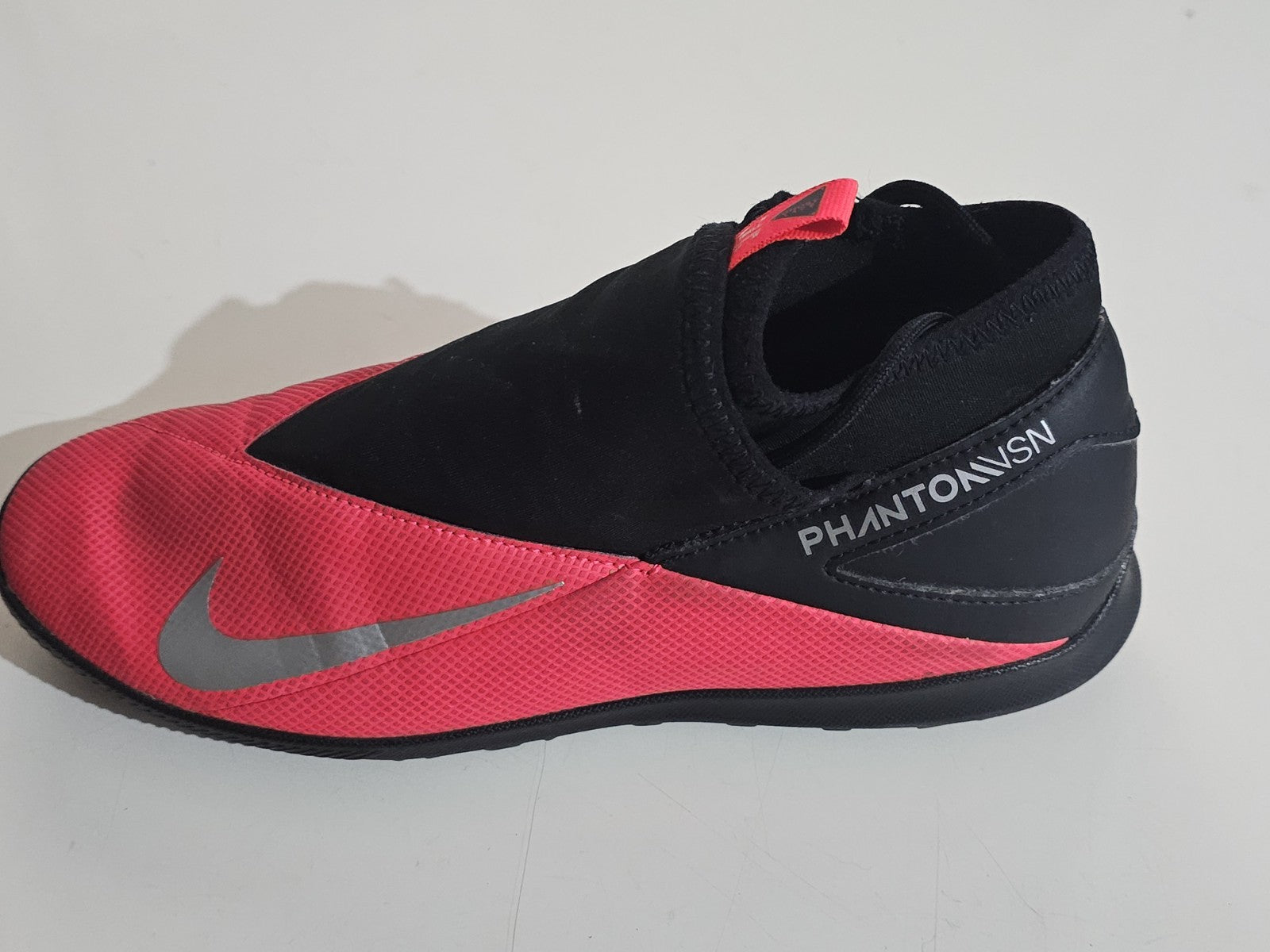 shoe profile (Image 3) — Preowned