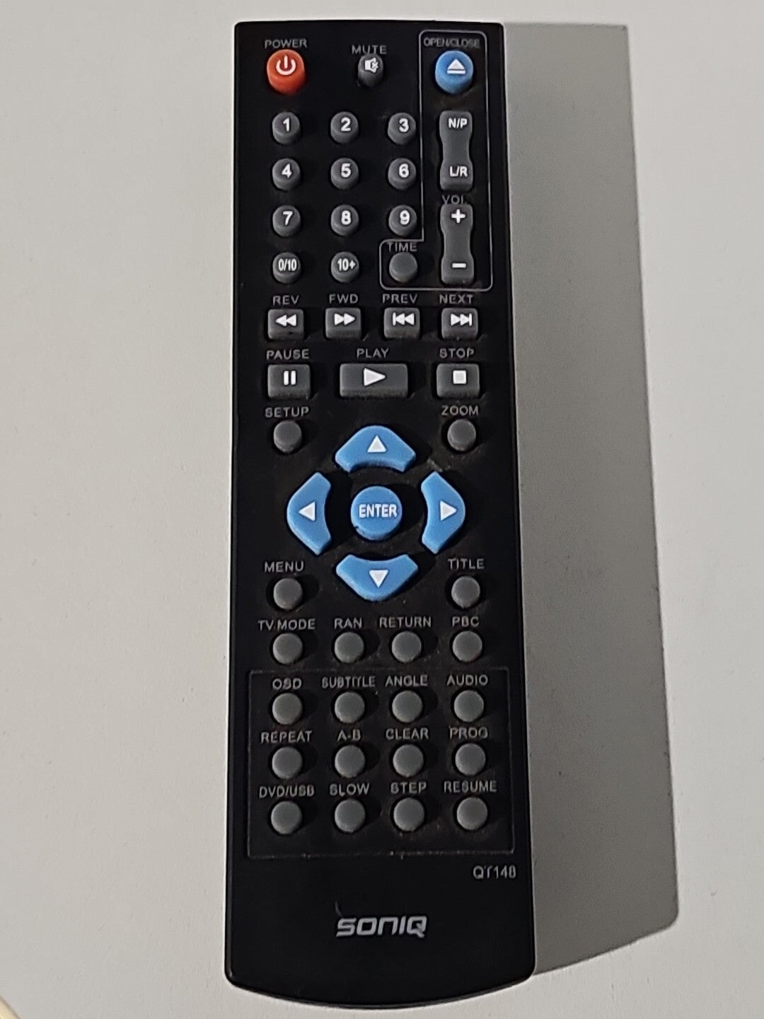 SONIQ QT-148 Remote Control controller front (Image 1) — Second-Hand