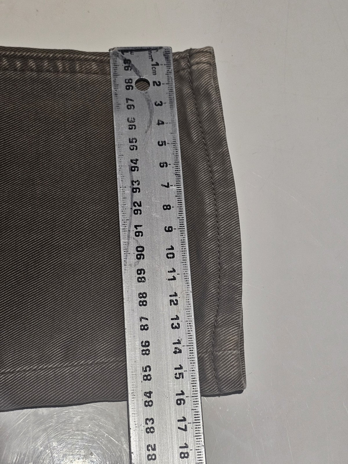 cap/hat front (Image 4) — Preowned