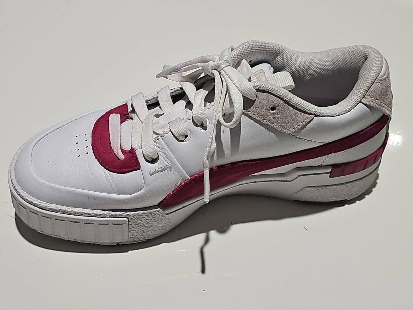 shoe profile (Image 9) — Preowned