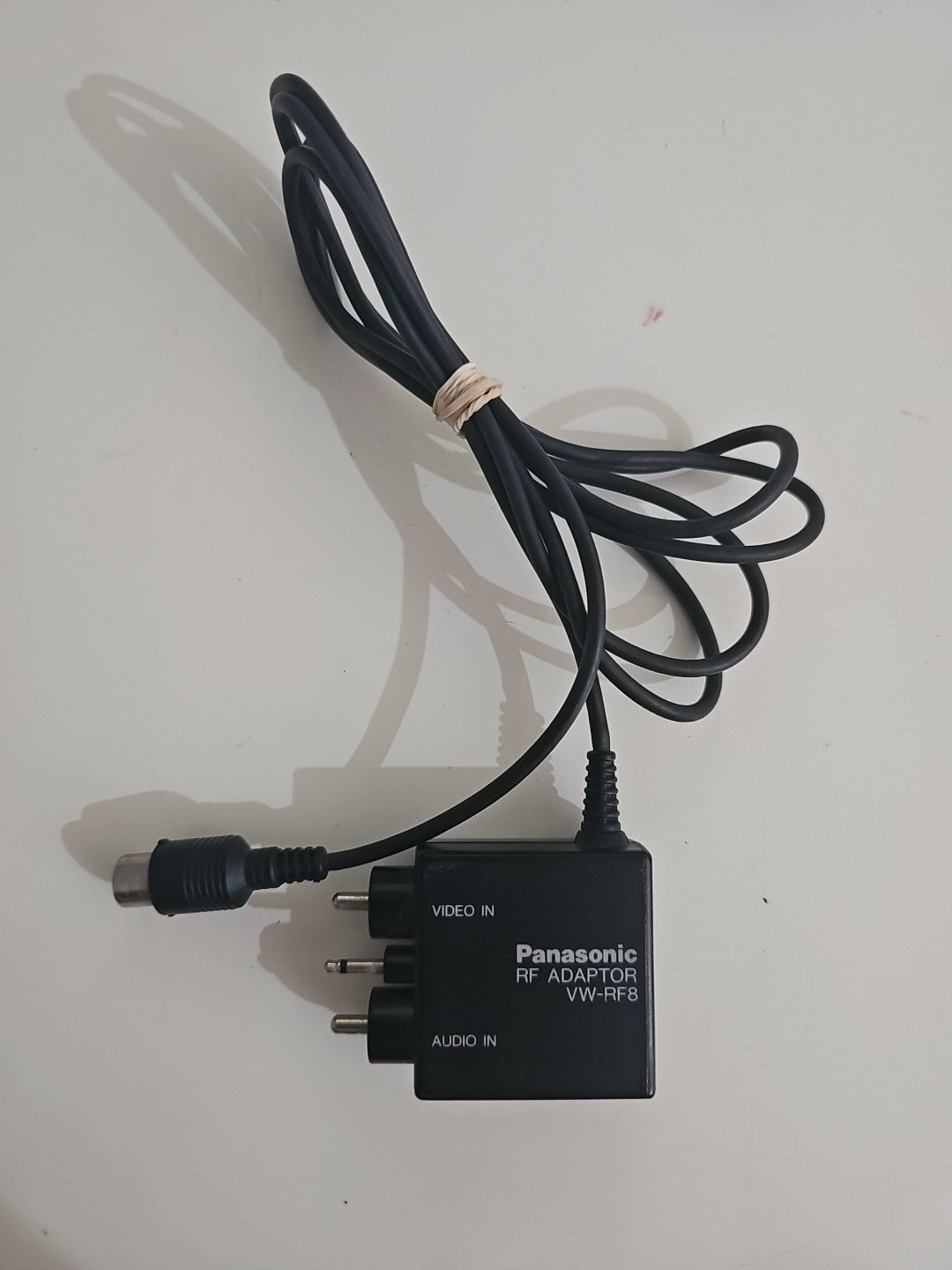 Panasonic RF Adaptor VW-RF8 device front (Image 1) — Second-Hand