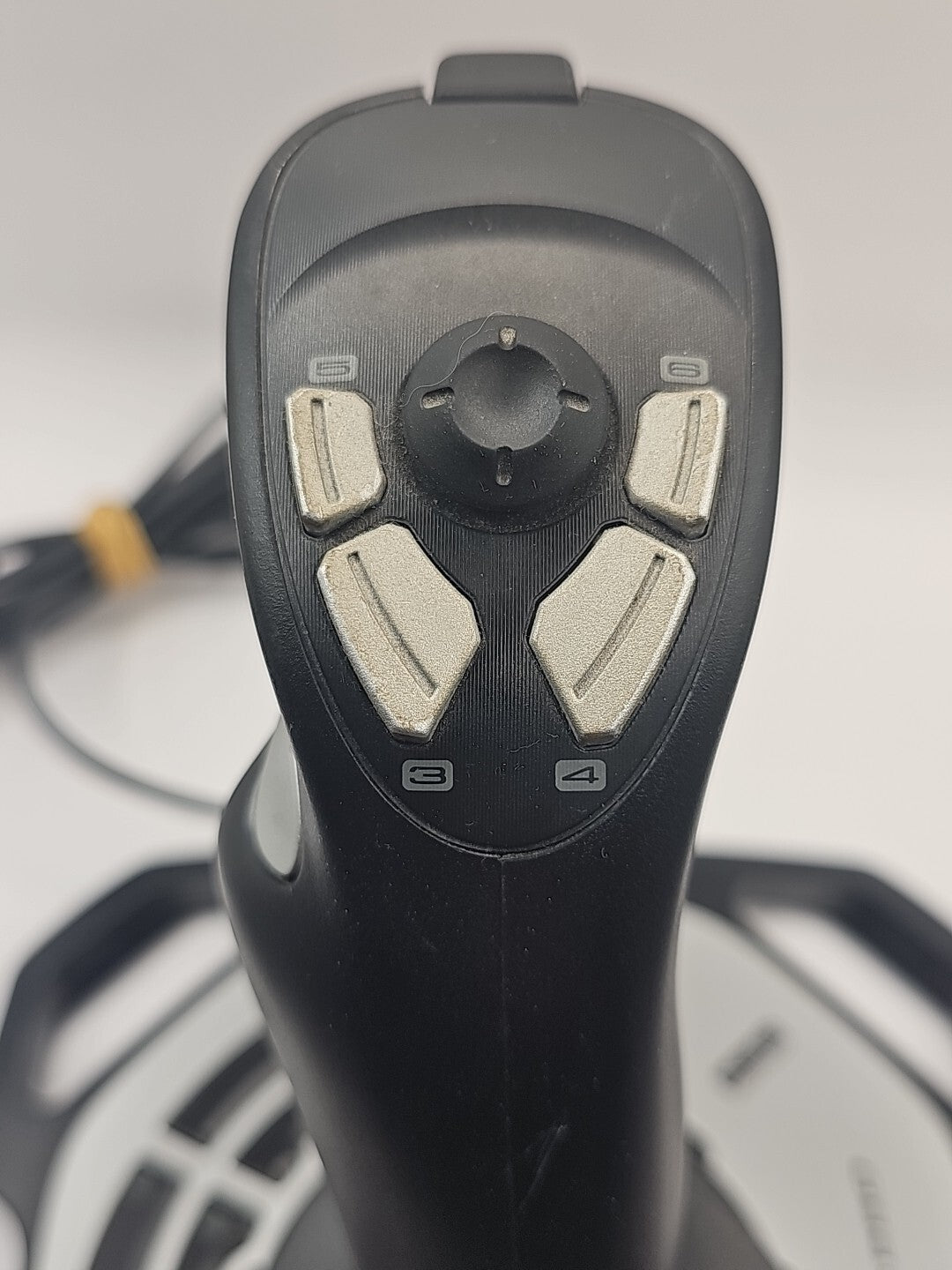 controller front (Image 4) — Preowned