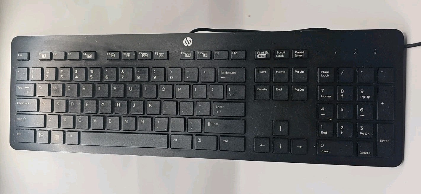HP USB Slim Keyboard PH0U Very Good Condition cap/hat front (Image 1) — Second-Hand