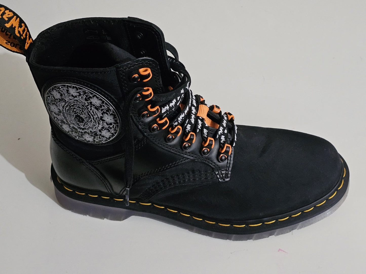 boot profile (Image 7) — Preowned