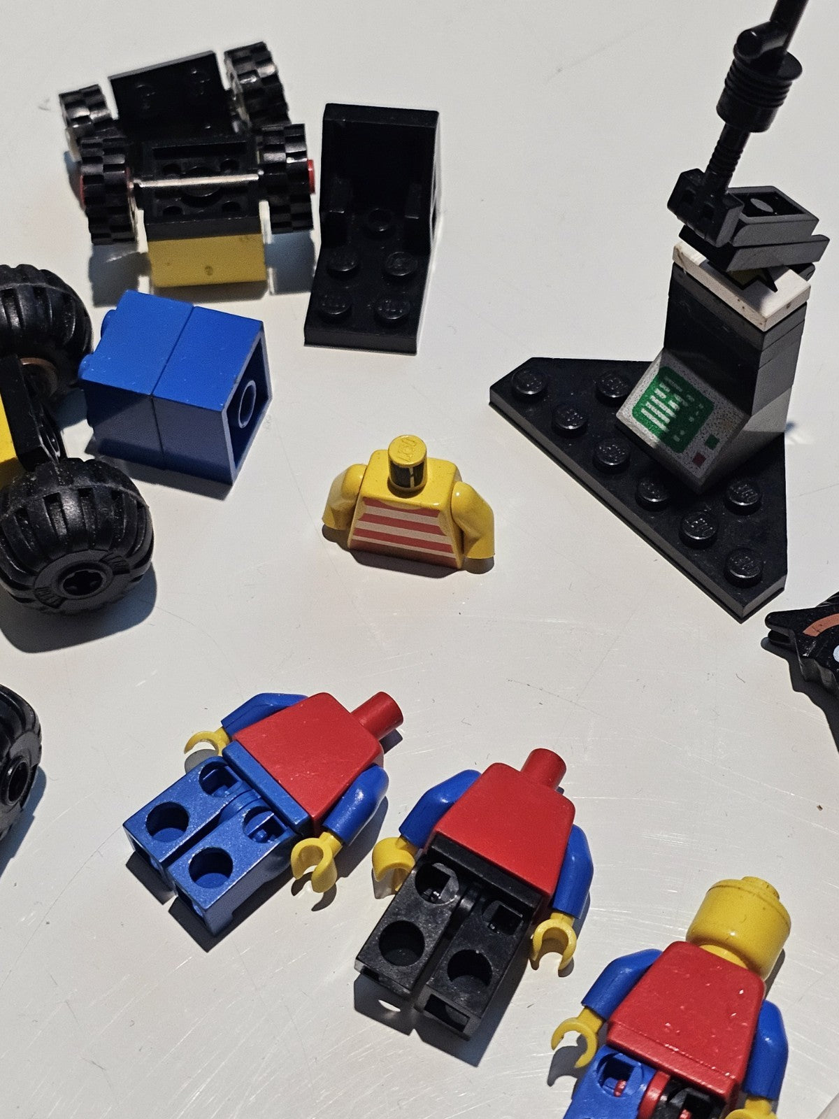 product photo (Image 16) — Preowned