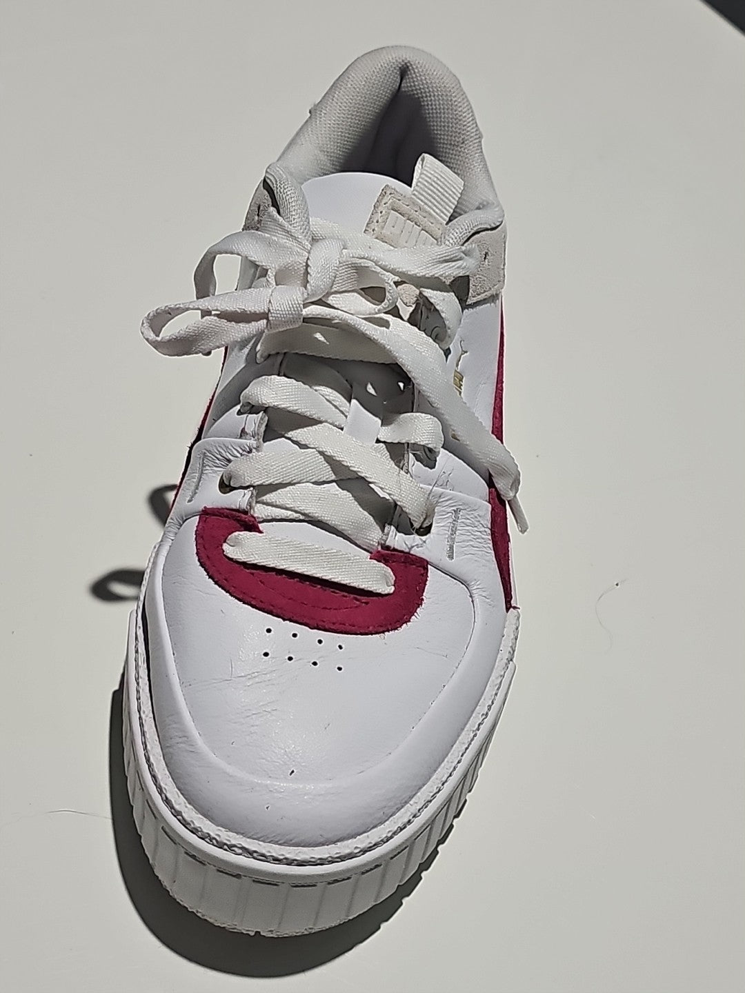 shoe profile (Image 5) — Preowned