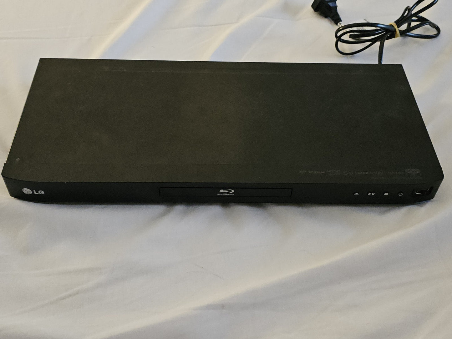 LG Model BD550 Blu-Ray Disc / DVD Player No Remote - Tested & Working Blu-Ray case (Image 1) — Second-Hand