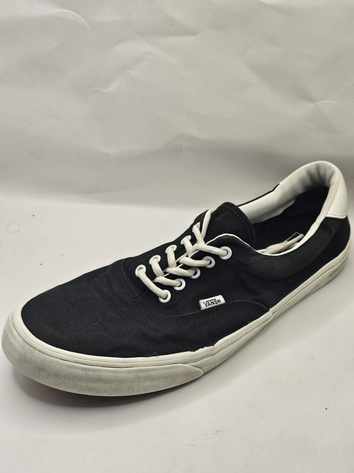 shoe profile (Image 3) — Preowned