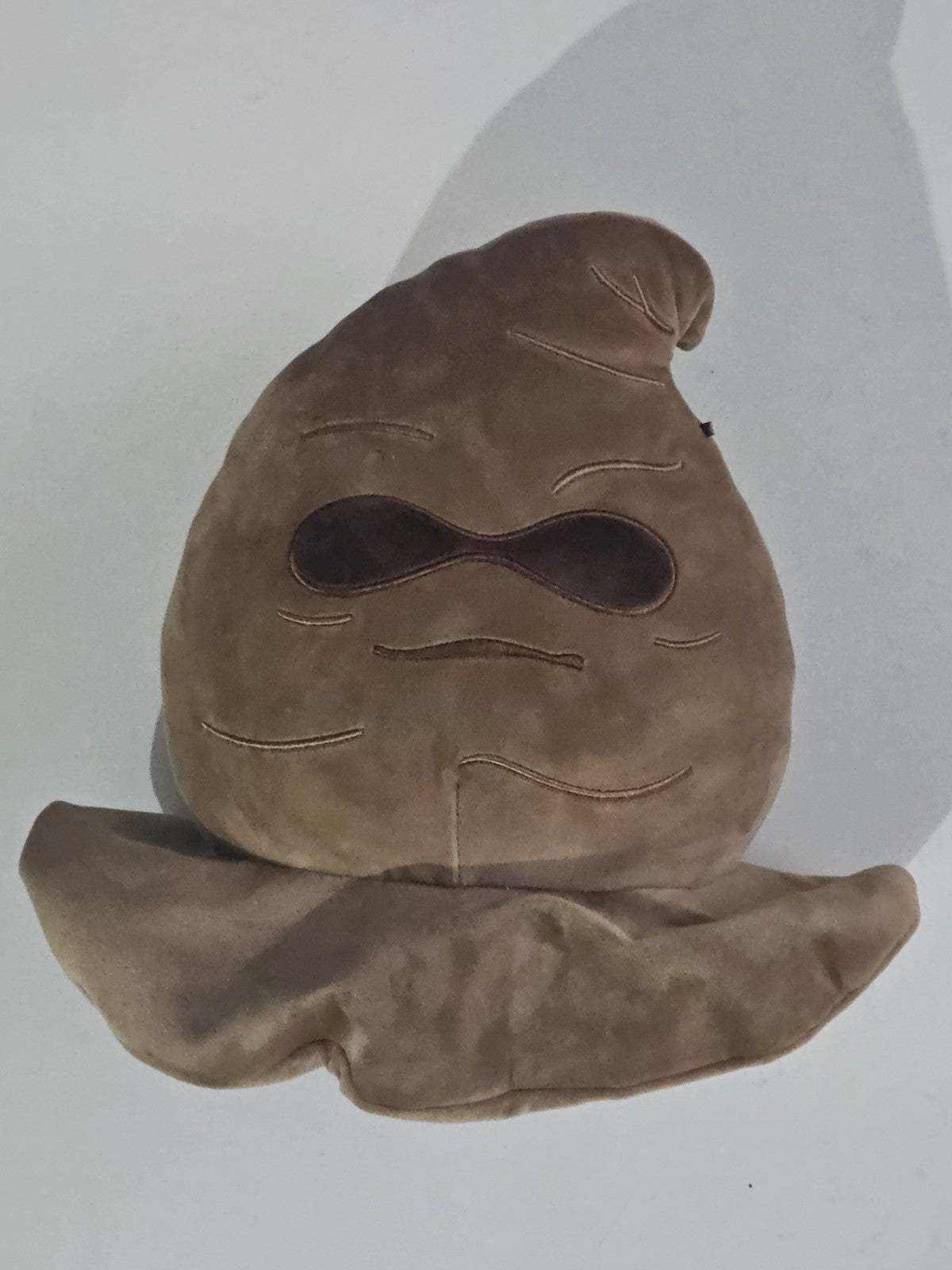 Squishmallows Harry Potter Sorting Hat Plush Toy 2024 collectable 8" cap/hat front (Image 1) — Second-Hand