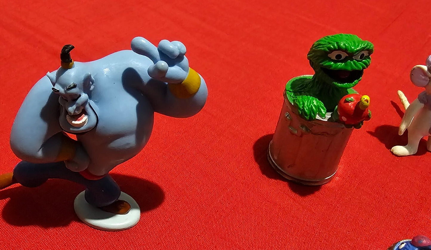 figure front (Image 6) — Preowned