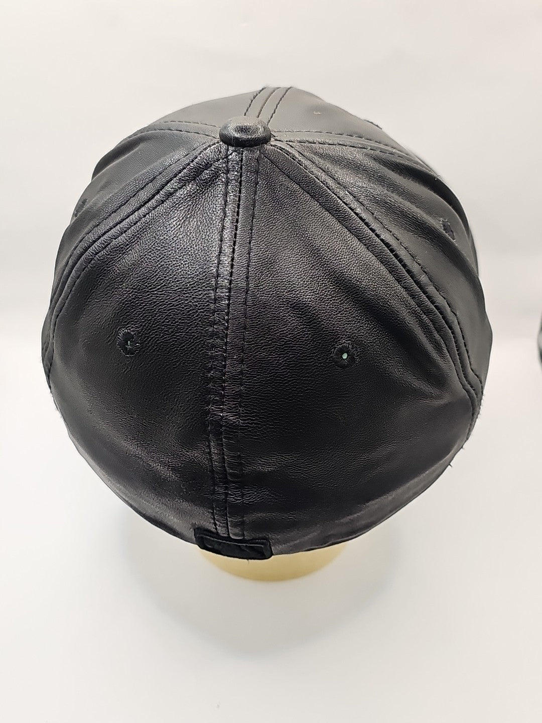 cap/hat front (Image 3) — Preowned